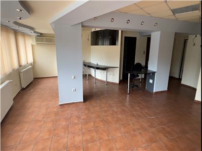 Apartament zona foarte buna